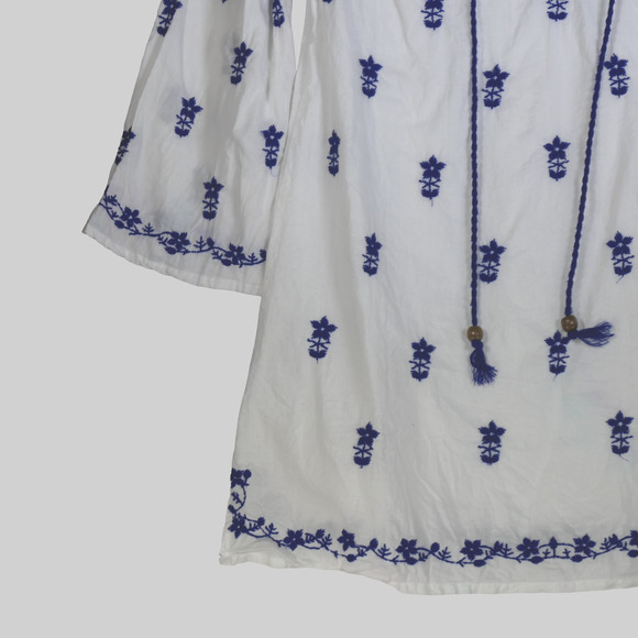 Eci Tunic Blouse Womens Small Cotton White with Blue Embroidery Tassels Boho - Picture 2 of 8